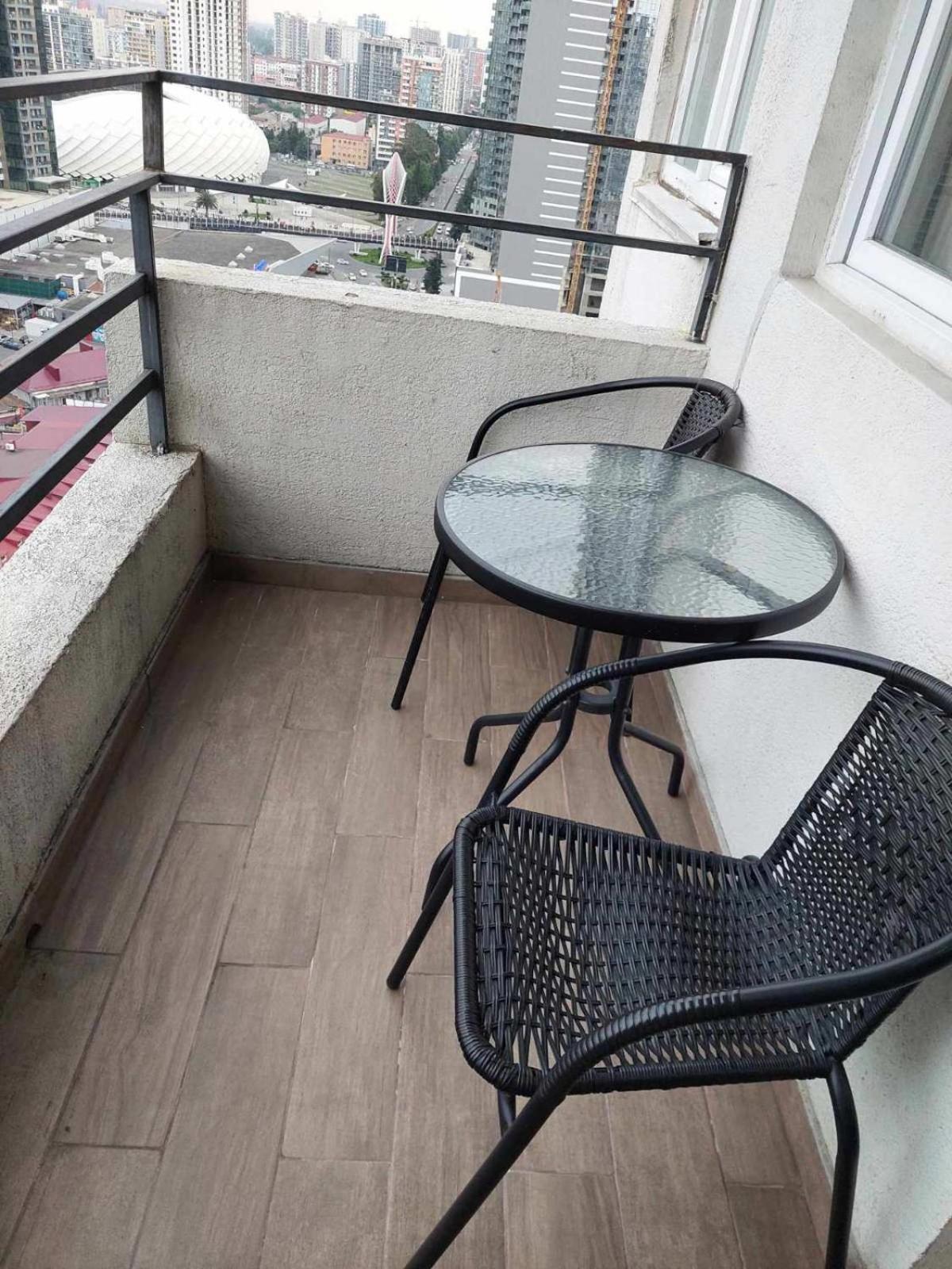 Apartment Abuseridze 5A Батумі Екстер'єр фото