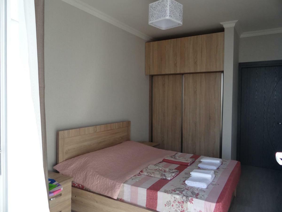 Apartment Abuseridze 5A Батумі Екстер'єр фото