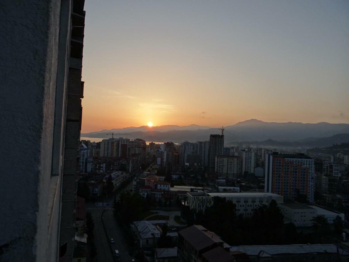 Apartment Abuseridze 5A Батумі Екстер'єр фото