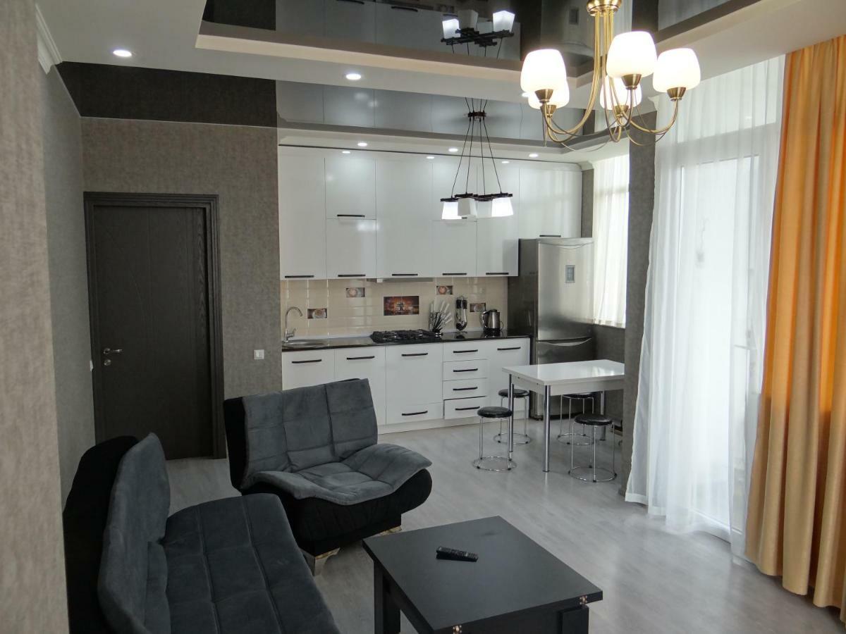 Apartment Abuseridze 5A Батумі Екстер'єр фото