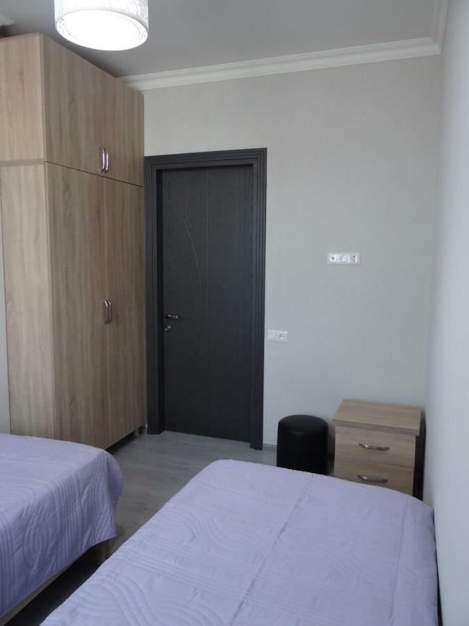 Apartment Abuseridze 5A Батумі Екстер'єр фото